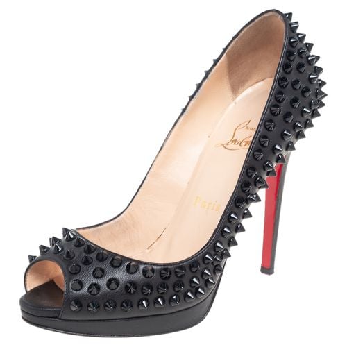 Leather Yolanda Spikes Peep Toe Pumps Size 37.5 - Christian Louboutin - Modalova