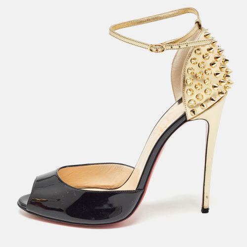 Gold Patent Leather Pina Spike Sandals Size 39 - Christian Louboutin - Modalova