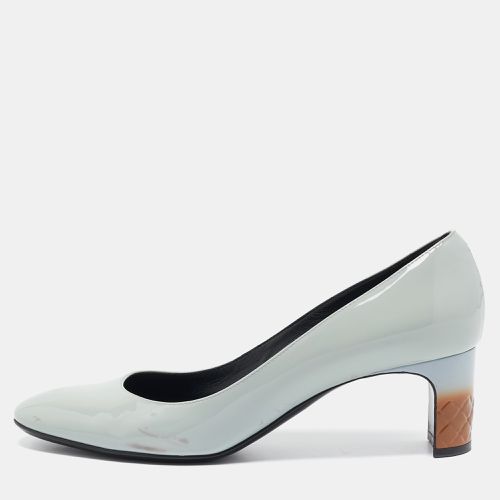 Patent Round Toe Pumps Size 37.5 - Bottega Veneta - Modalova