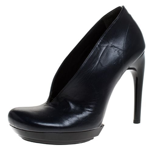 Dark Leather Platform Pumps Size 36 - Balenciaga - Modalova