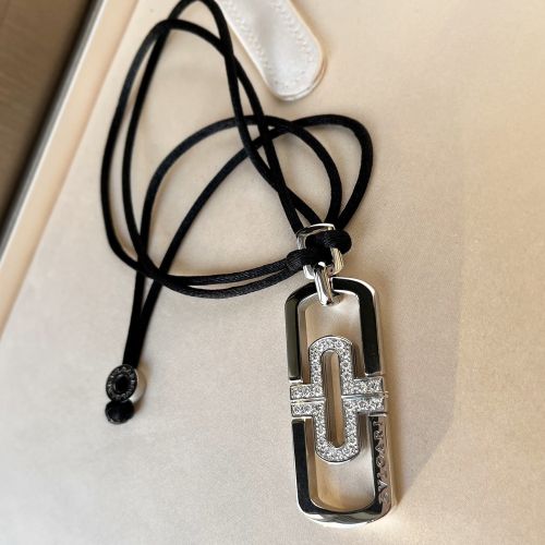 K Gold and Diamond Paper Clip Necklace - Bvlgari - Modalova