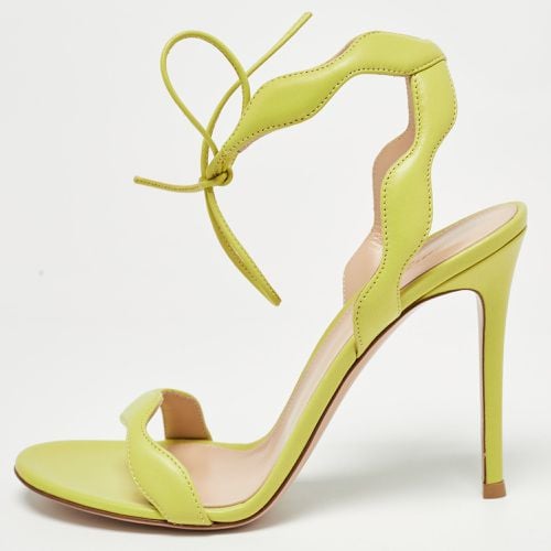 Leather Wavy Ankle Tie Sandals Size 37 - Gianvito Rossi - Modalova