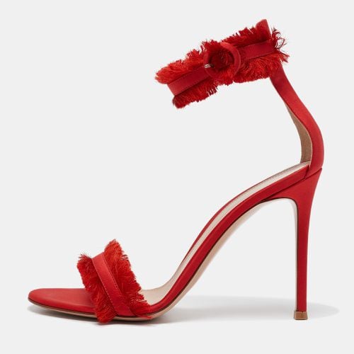 Satin Frayed Caribe Ankle Strap Sandals Size 38.5 - Gianvito Rossi - Modalova