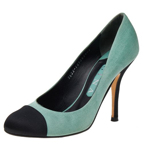 Black Satin Cap Toe Pumps Size 38 - Gina - Modalova