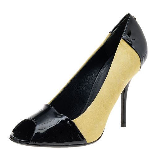 Yellow Patent Leather And Suede Peep Toe Pumps Size 38.5 - Gucci - Modalova