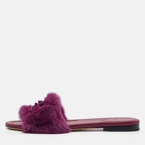 Mink Fur Baguette Flat Slides Size 40 - Fendi - Modalova