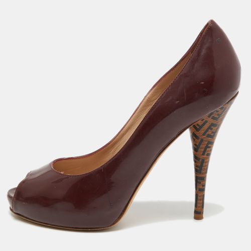 Patent Leather Zucca Print Heel Peep Toe Pumps Size 38 - Fendi - Modalova