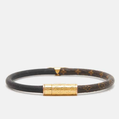 Daily Confidential Canvas Leather Gold Tone Wrap Bracelet - Louis Vuitton - Modalova