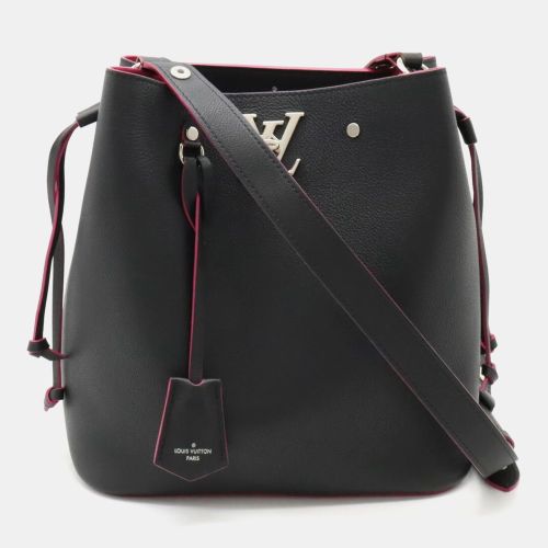 Leather Lockme Bucket Shoulder Bag - Louis Vuitton - Modalova