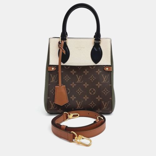 Monogram Canvas Fold Tote PM Bag - Louis Vuitton - Modalova