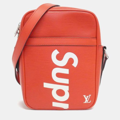 Rouge Leather Supreme Danube PM Shoulder Bag - Louis Vuitton - Modalova