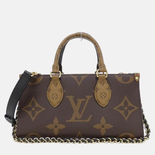 Monogram Reverse On The Go EW Shoulder Bag - Louis Vuitton - Modalova