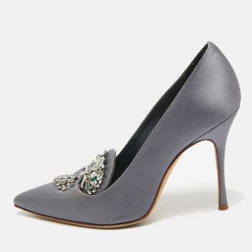 Satin Crystal Embellished Giralda Pumps Size 37 - Manolo Blahnik - Modalova