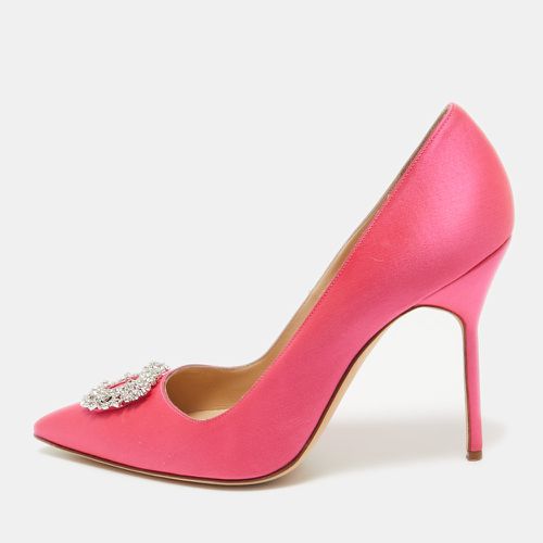 Satin Hangisi Pumps Size 41 - Manolo Blahnik - Modalova