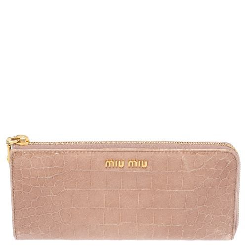 Croc Embossed Patent Leather Zip Around Wallet - Miu Miu - Modalova