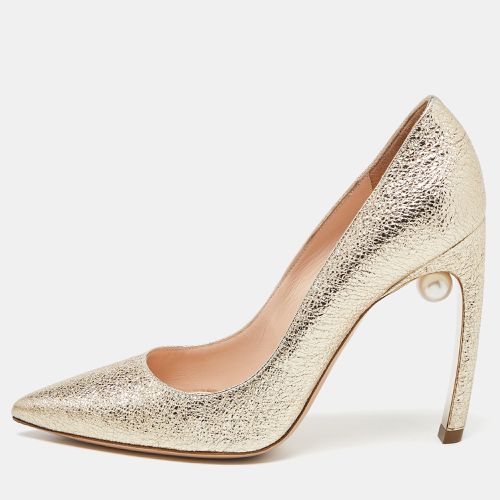 Metallic Foil Leather Pearl Embellished Pointed Toe Pumps Size 38 - Nicholas Kirkwood - Modalova