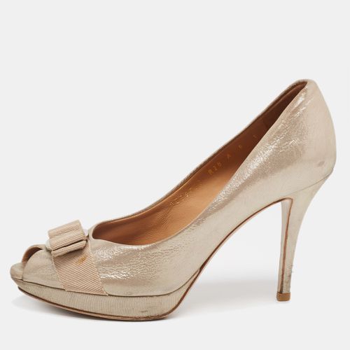 Metallic Nubuck Leather Vara Bow Peep Toe Pumps Size 36.5 - Salvatore Ferragamo - Modalova