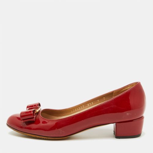 Patent Leather Vara Bow Pumps Size 37.5 - Salvatore Ferragamo - Modalova