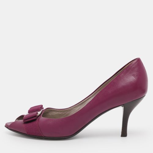 Fushia Leather Vara Bow Peep Toe Pumps Size 37 - Salvatore Ferragamo - Modalova