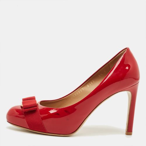 Vara Bow Size 36 Patent Leather Platform Pumps - Salvatore Ferragamo - Modalova