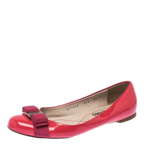 Patent Leather Vara Bow Ballet Flats Size 37 - Salvatore Ferragamo - Modalova