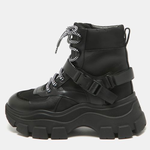 Leather and Nylon Combat Boots Size 38.5 - Prada - Modalova