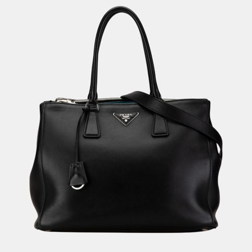 Leather Triangle Plate Galleria Large Handbag - Prada - Modalova