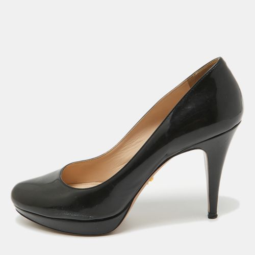 Patent Leather Platform Round Toe Pumps Size 40.5 - Prada - Modalova