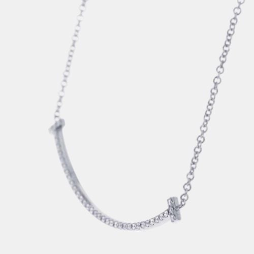 K Gold and Diamond Small T Smile Pendant Necklace - Tiffany & Co. - Modalova