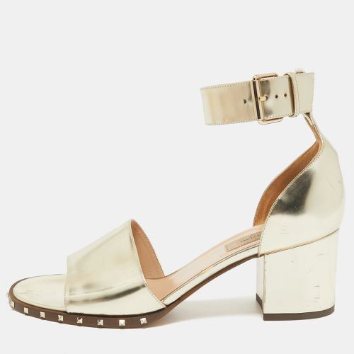 Leather Soul Rockstud Ankle Strap Sandals Size 38 - Valentino - Modalova