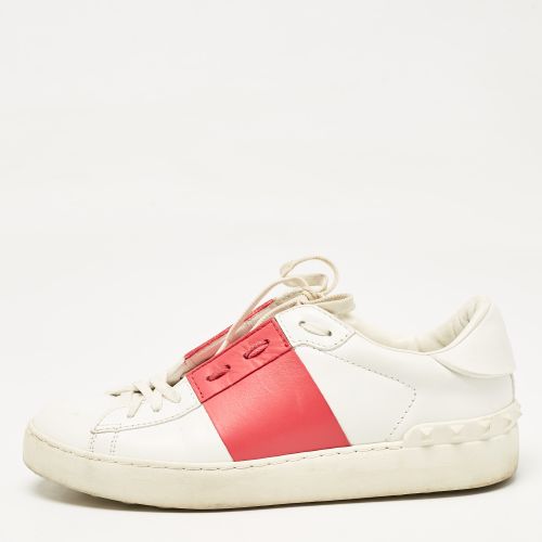 Red Leather Rockstud Lace Up Sneakers Size 39 - Valentino - Modalova