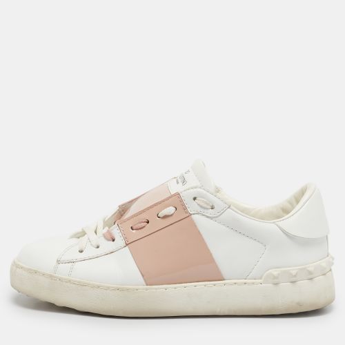 Beige Leather Rockstud Low Top Sneakers Size 38.5 - Valentino - Modalova