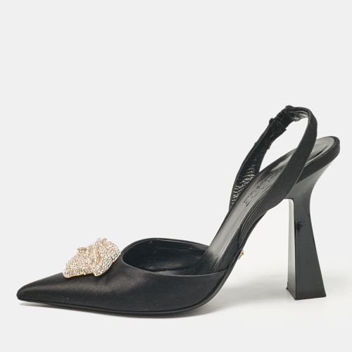 Satin Crystal La Medusa Slingback Pumps Size 36 - Versace - Modalova