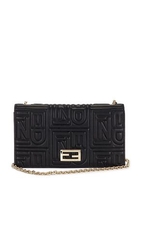 Cartera con cadena fendi en color negro talla all - FWRD Renew - Modalova
