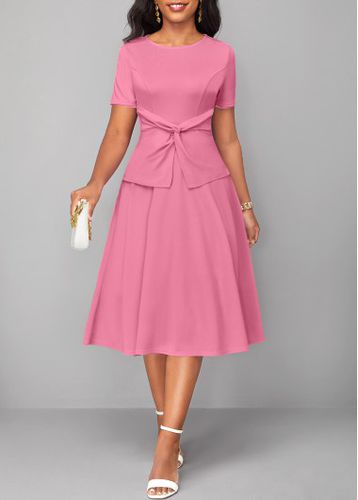 Pink Twist Short Sleeve Round Neck Dress - unsigned - Modalova