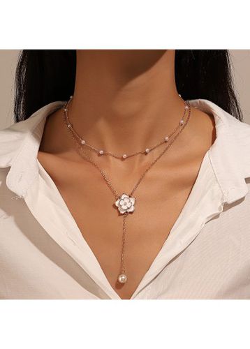 Golden Asymmetrical Design Flower Pearl Necklaces - unsigned - Modalova