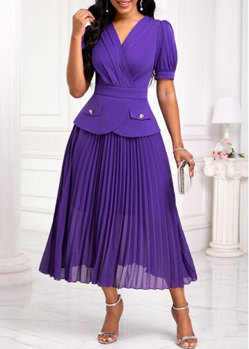 Purple Pleated Half Sleeve V Neck Dress - unsigned - Modalova