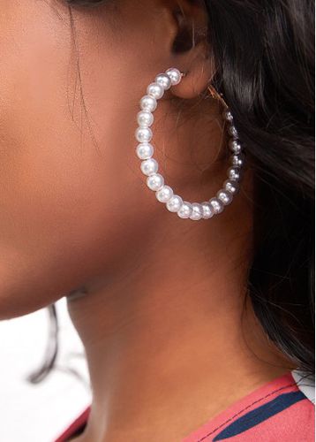 White Round Design Pearl Detail Earrings - unsigned - Modalova