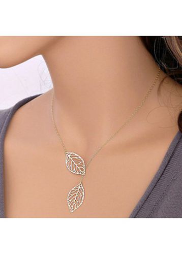 Silvery White Leaf Alloy Pendant Necklace - unsigned - Modalova