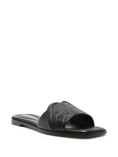 Seal Leather Flat Sandals - Alexander McQueen - Modalova