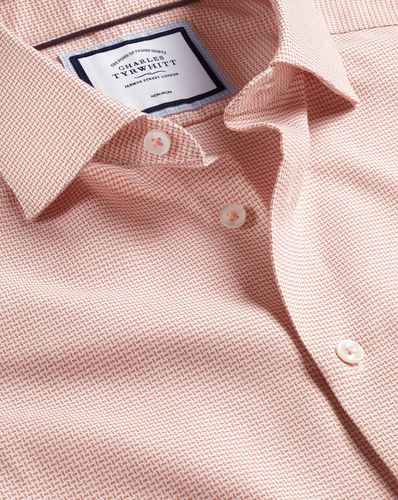 Men's Semi-Cutaway Collar Non-Iron Stretch Texture Cotton Formal Shirt - Single Cuff, Small by - Charles Tyrwhitt - Modalova