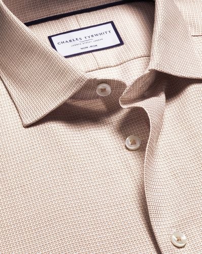 Men's Non-Iron Stretch Texure Square Cotton Formal Shirt - Taupe Grey Single Cuff, 15.5/34 by - Charles Tyrwhitt - Modalova