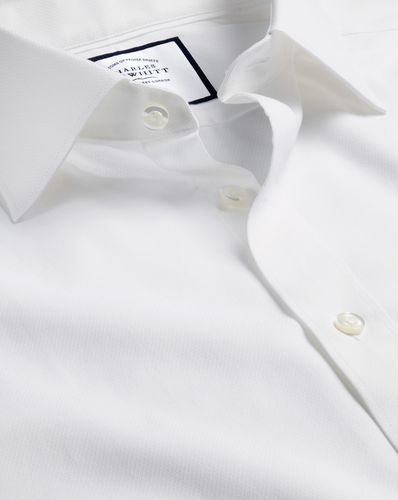 Men's Semi-Cutaway Collar Egyptian Cotton Berkshire Weave Formal Shirt - Single Cuff, Large by - Charles Tyrwhitt - Modalova