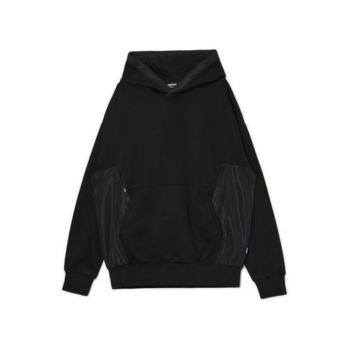 Sudadera negra con capucha - Cropp - Modalova