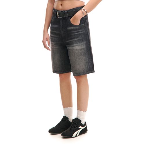 Shorts de mezclilla con efecto lavado - Cropp - Modalova