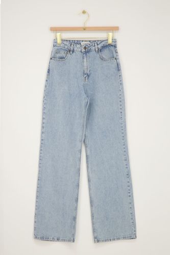 Klassische Jeans mit weitem Bein | - My jewellery - Modalova