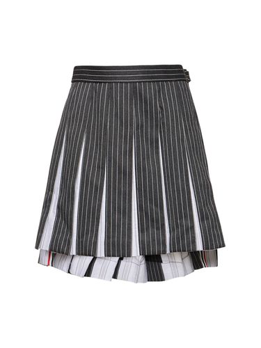 Minifalda De Sarga De Lana Plisada - THOM BROWNE - Modalova