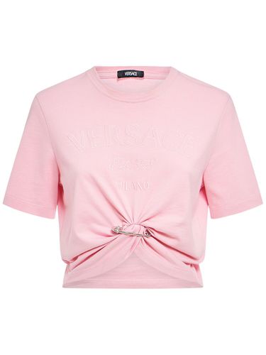 Logo Jersey Crop T-shirt W/safety Pin - VERSACE - Modalova