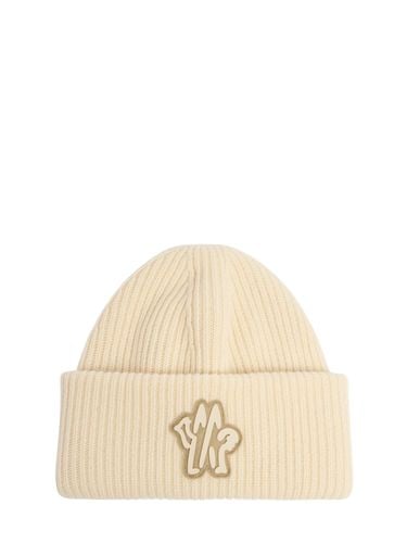 Cappello Beanie In Lana Vergine Monogram - MONCLER - Modalova