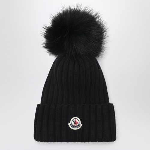 Berretto in lana con pompon nero - Moncler - Modalova